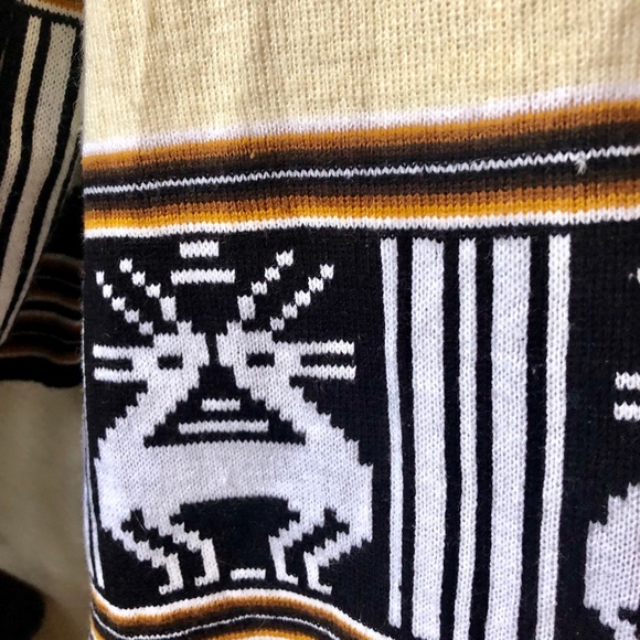 Vintage Sweater - Picture 2 of 3